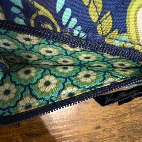 Vera Bradley Euro Wallet in Rhythm & Blues retired pattern - Picture 5 of 5